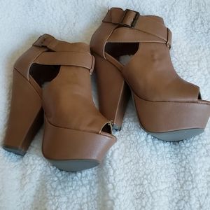Steve Madden platform heels
